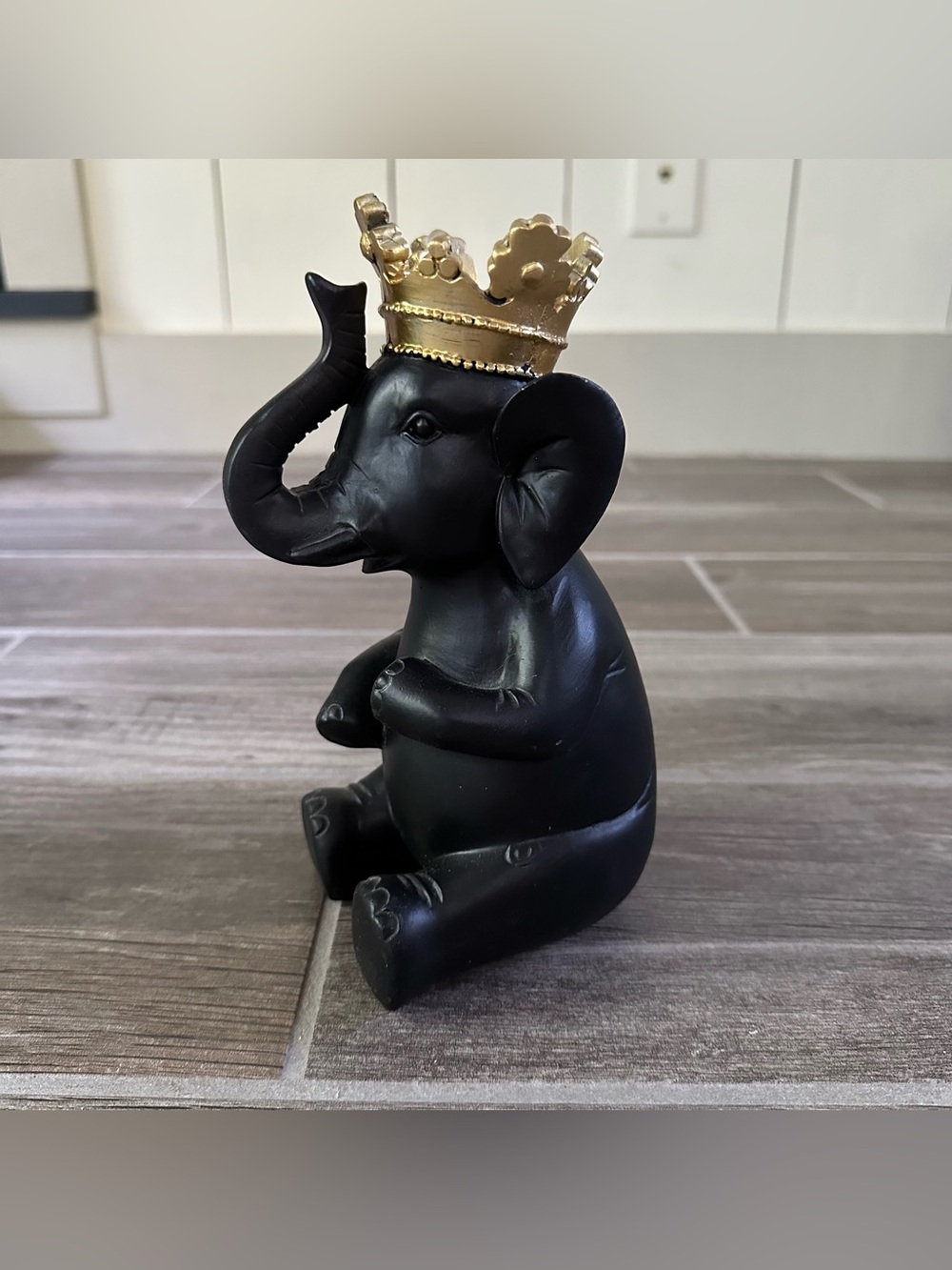 Elephant With Crown Figurine Black/Gold 8"